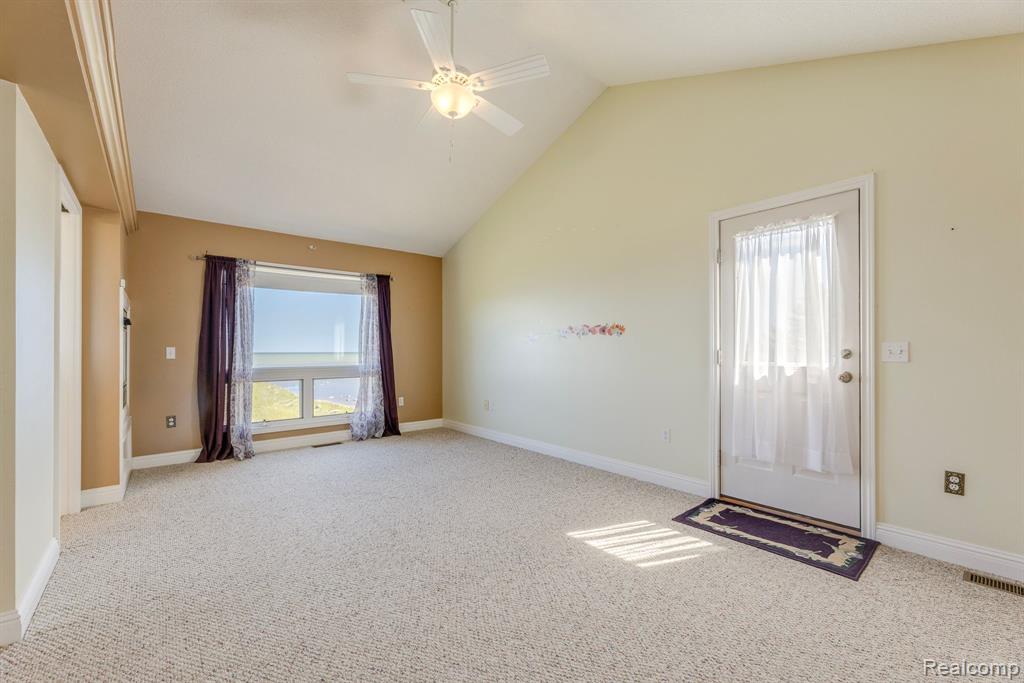 6455 LAKEVIEW Drive, MI — Photo 25