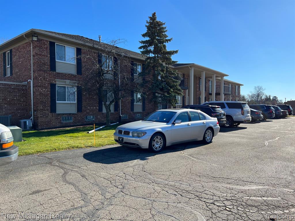 6157 ORCHARD LAKE Road, West Bloomfield, MI — Photo 2