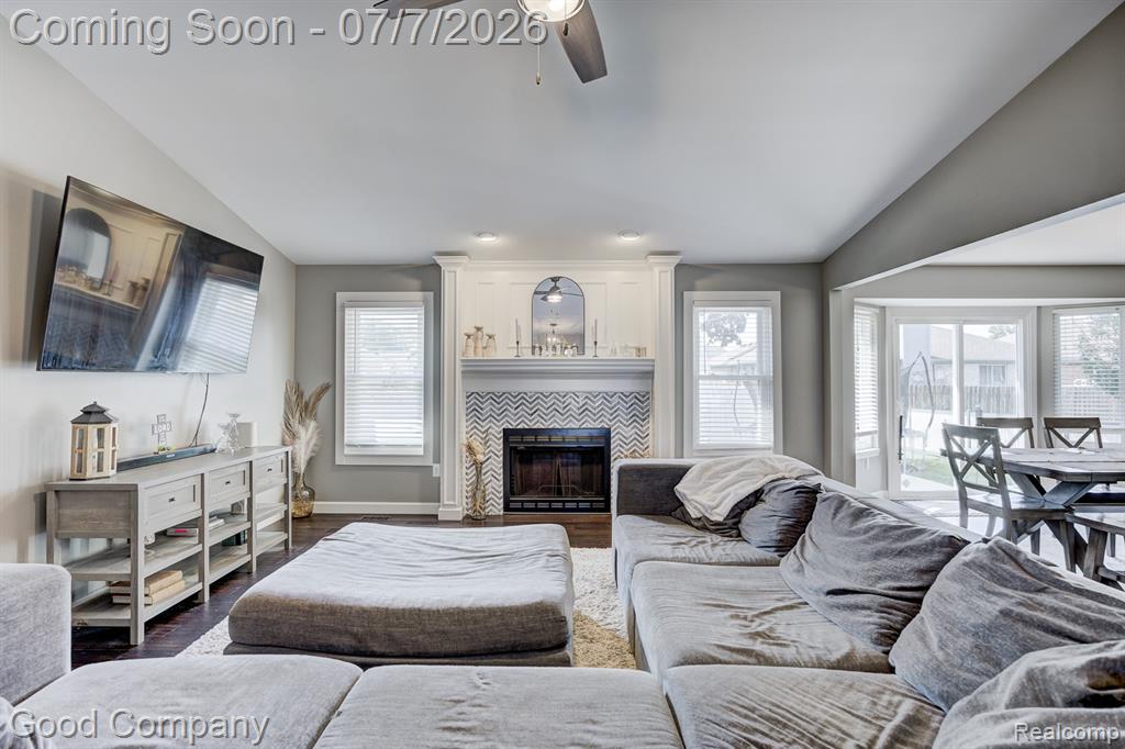 49877 Maurice Drive, Chesterfield, MI 48047 — Photo 9