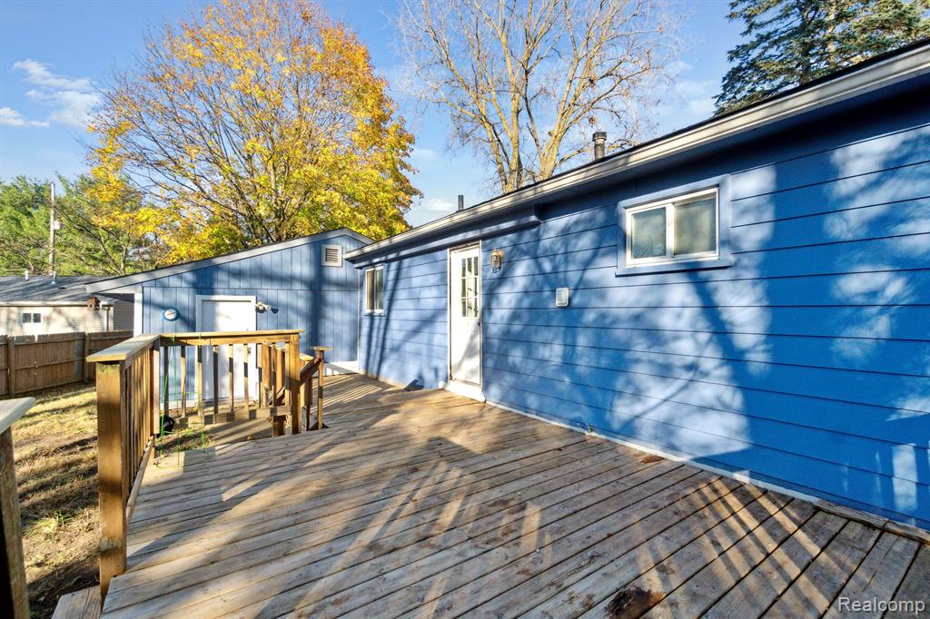 324 EAST Street, Holly, MI 48442 — Photo 29