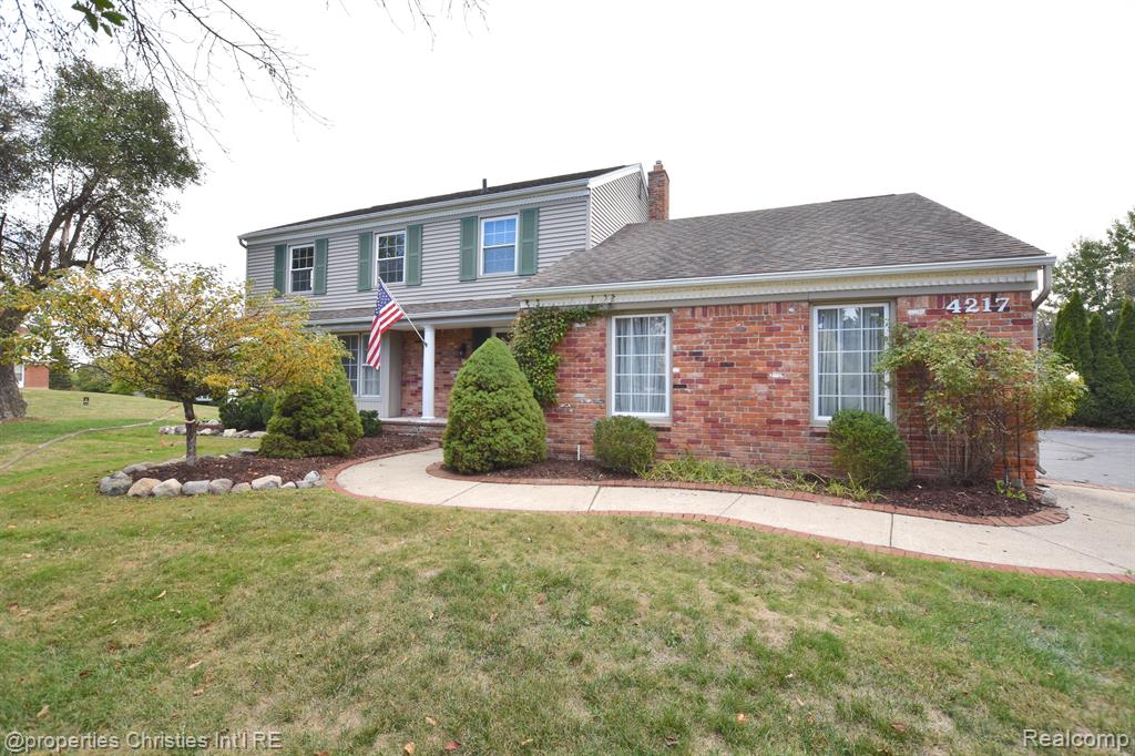 4217 COVERED BRIDGE Road, Bloomfield Hills, MI 48302 — front exterior
