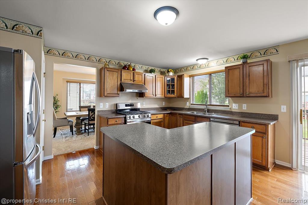 6367 Florence Lane, Belleville, MI 48111 — Photo 26
