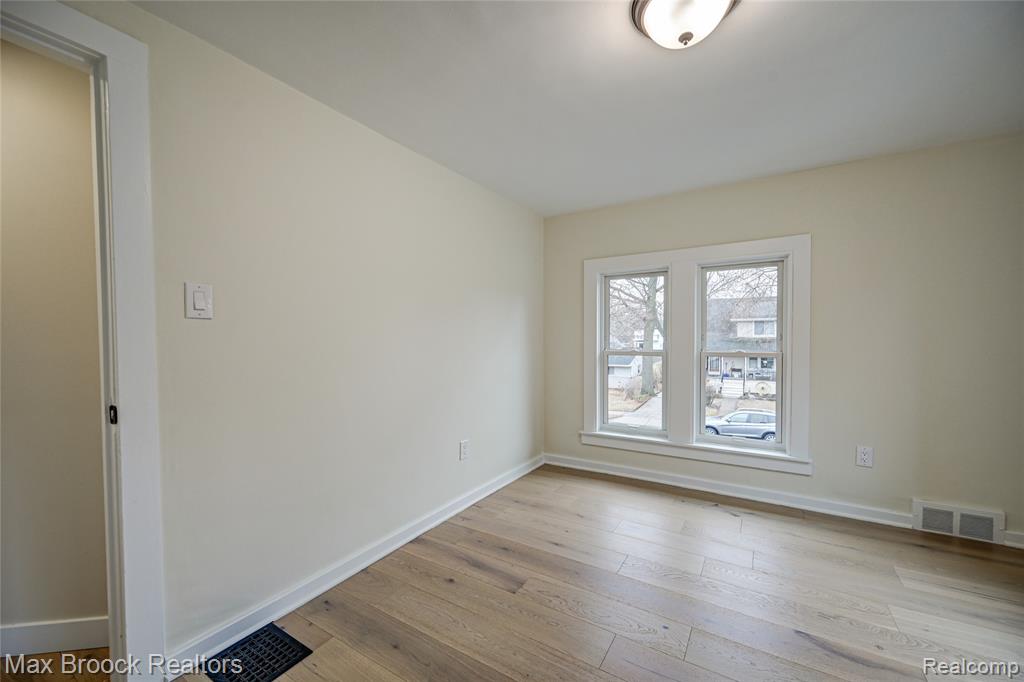 409 Baldwin Avenue, Royal Oak, MI 48067 — Photo 37