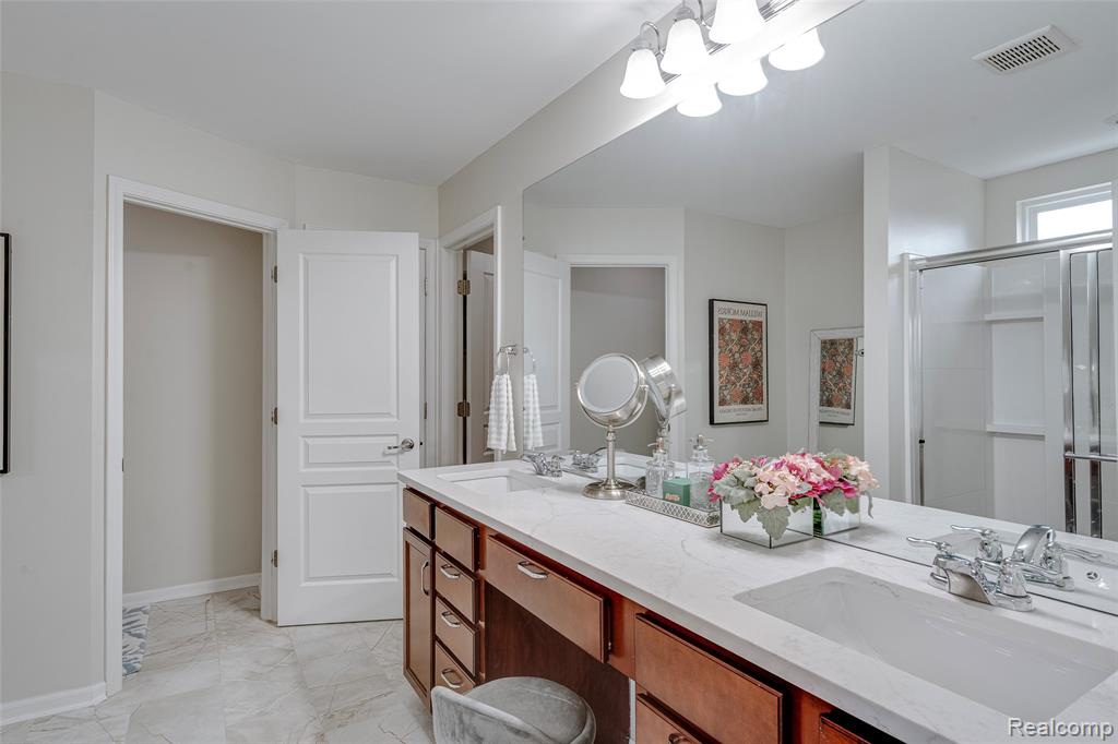 30065 Braeburn Street, New Hudson, MI 48165 — Photo 49