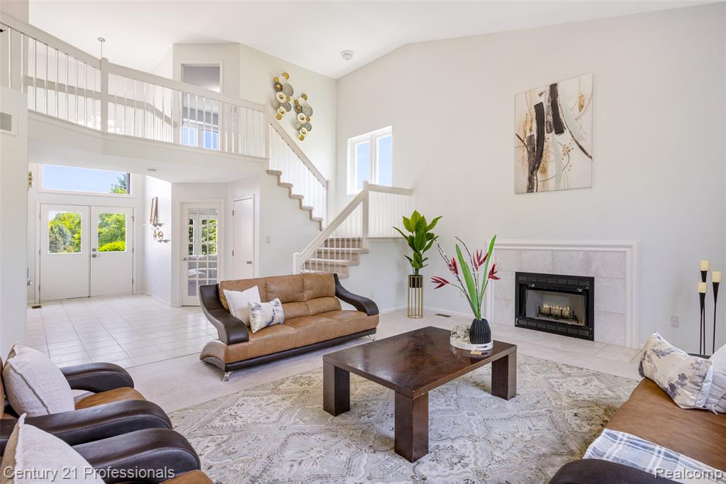 4136 Oakland Ridge Drive, Lake Orion, MI — Photo 13