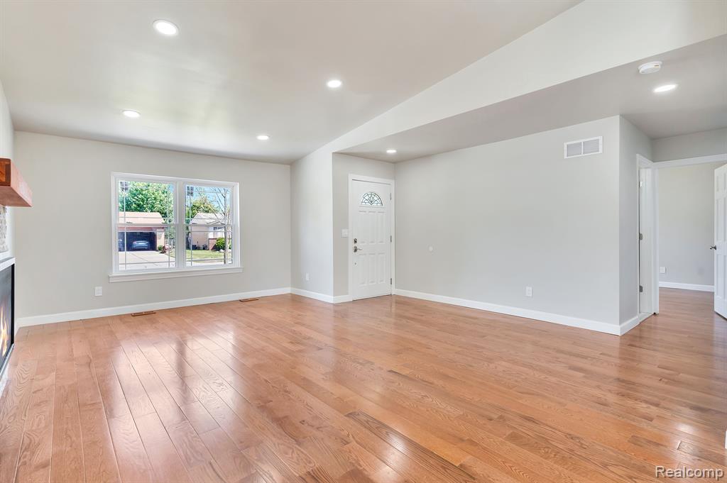 41441 Cumberland Drive, Canton, MI 48188 — Photo 13