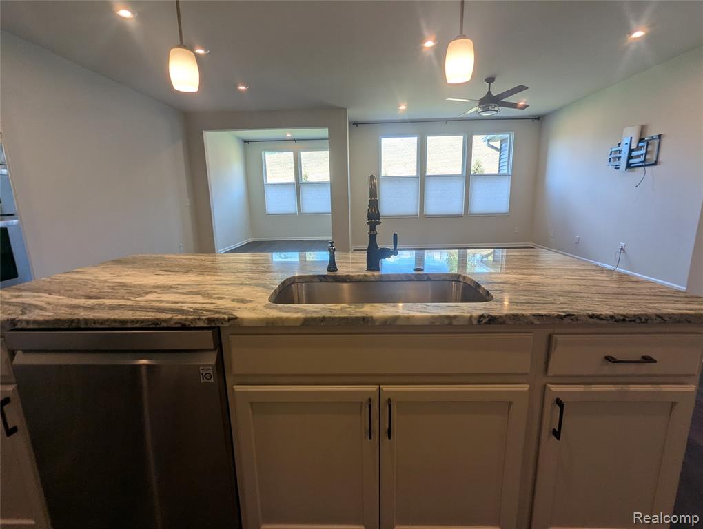 4709 BROOMFIELD Way, Lake Orion, MI — Photo 8