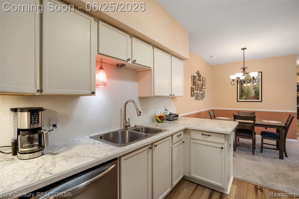 618 Belmonte Drive, A, Waterford, MI 48328 — Photo 17