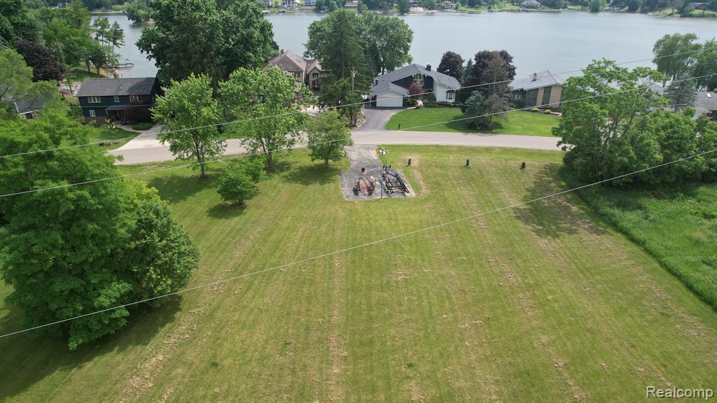 7447 Driftwood Drive, Fenton, MI 48430 — Photo 5