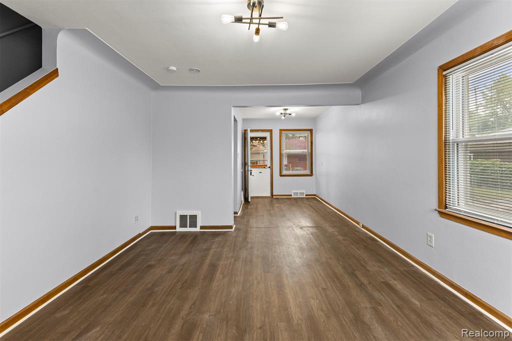 6918 Manor Street, Dearborn, MI 48126 — Photo 7