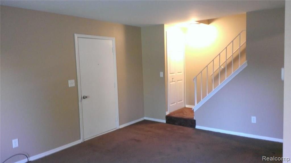 41685 BEDFORD Drive, Canton, MI 48187 — Photo 5
