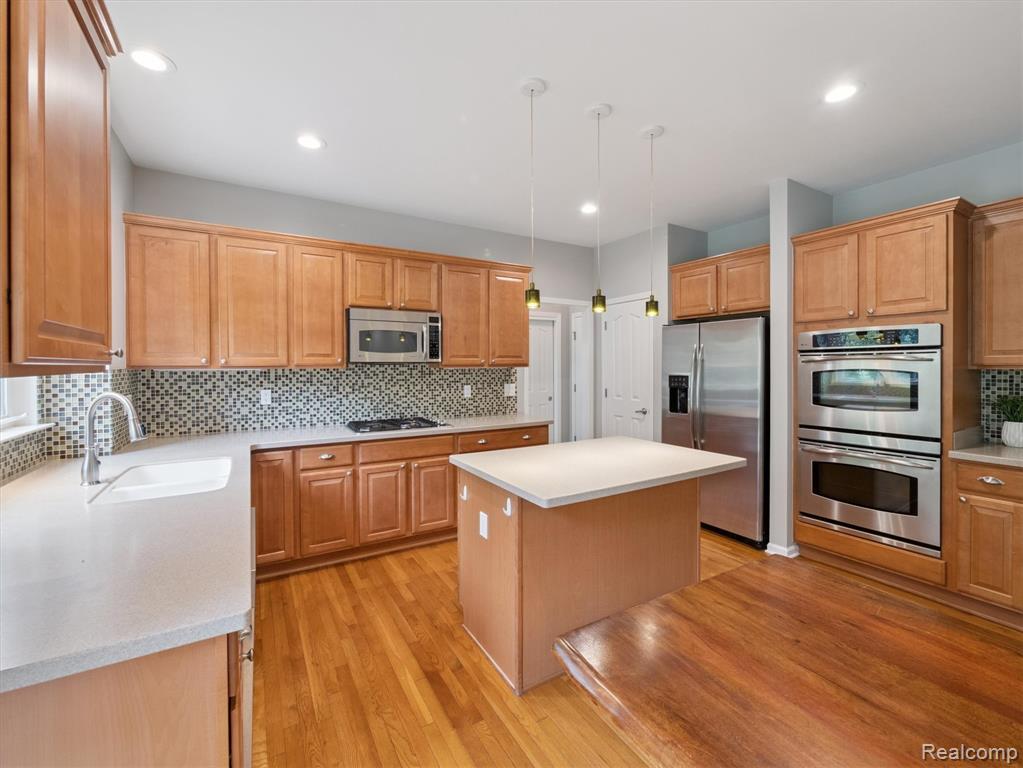 49018 Freestone Drive, Northville, MI 48168 — Photo 15