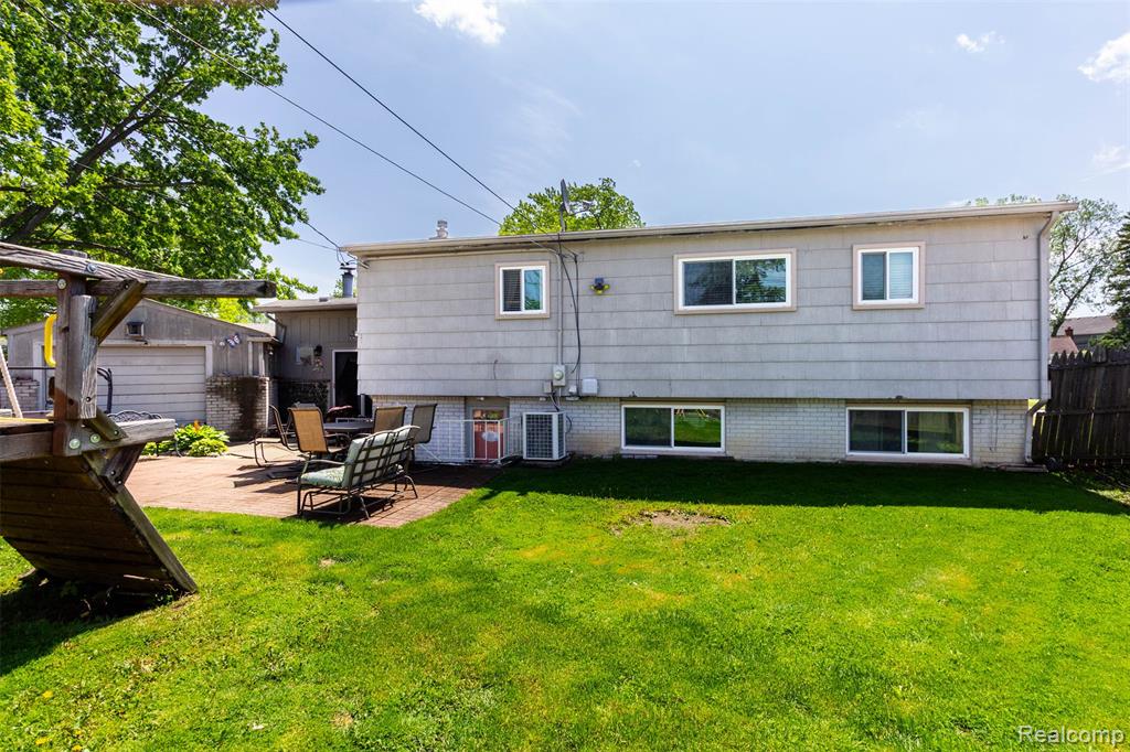 8315 Ingram Street, Westland, MI — Photo 32