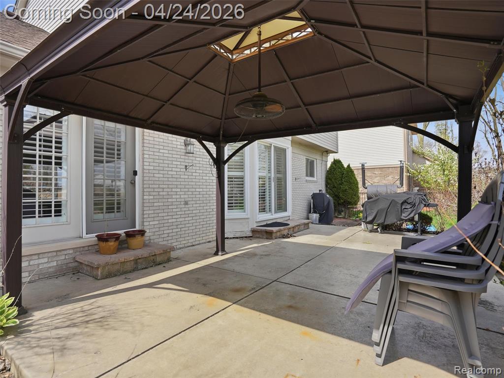 42610 Colorado Drive, Clinton Twp, MI 48036 — Photo 54