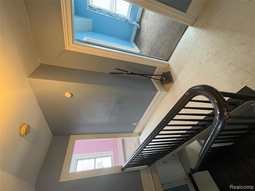 919 10th Street, Port Huron, MI 48060 — Photo 14