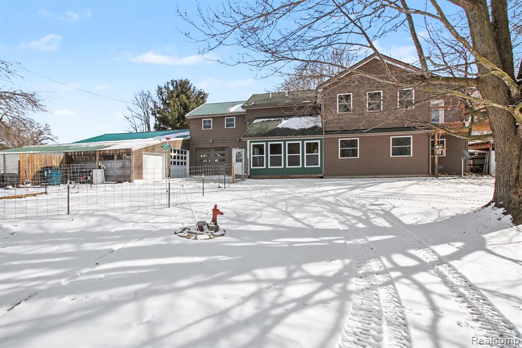 9631 BYRON Road, Howell, MI 48855 — Photo 37