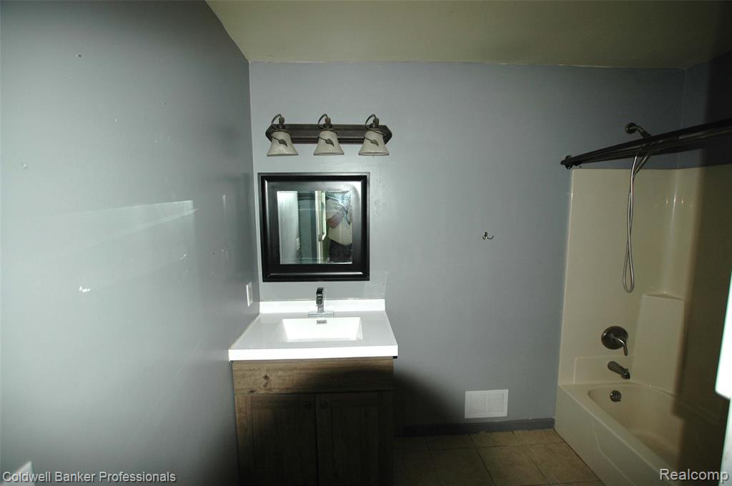 5730 Van Dyke Road, Cass City, MI 48726 — Photo 12