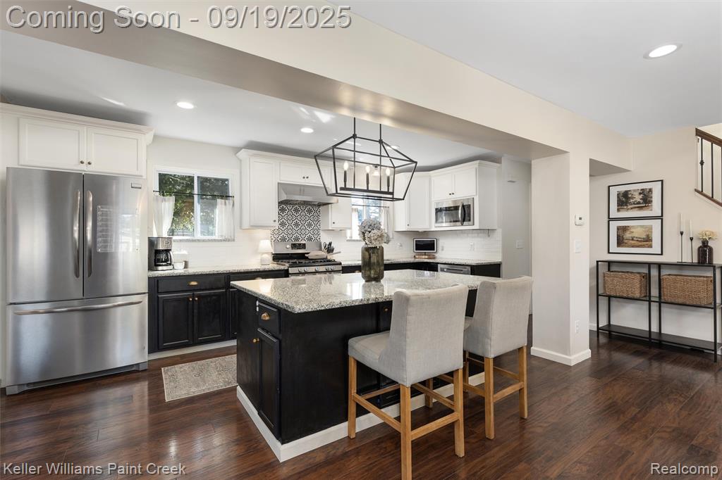 8547 Huron River Drive, White Lake, MI — Photo 4