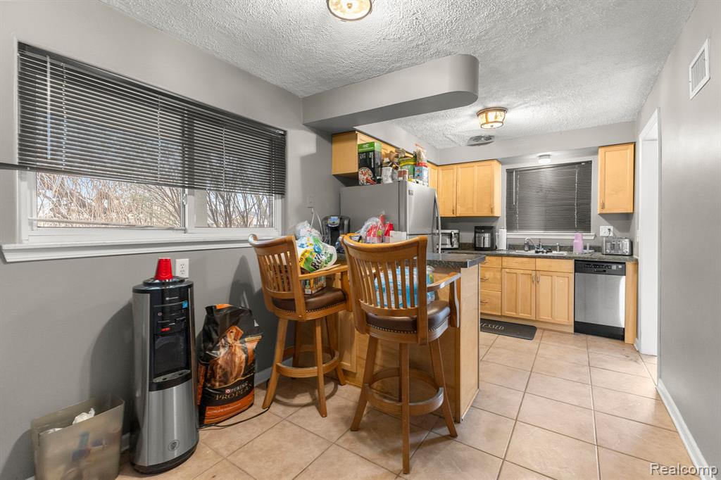 9424 POLK Street, Taylor, MI 48180 — Photo 10