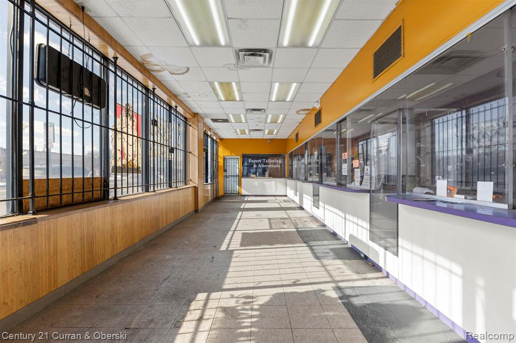 16300 W 7 Mile Road, Detroit, MI 48235 — Photo 6
