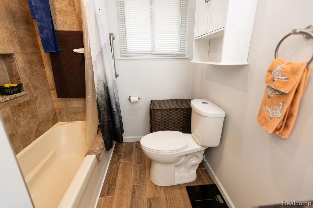 24636 Almond Avenue, Eastpointe, MI 48021 — Photo 19