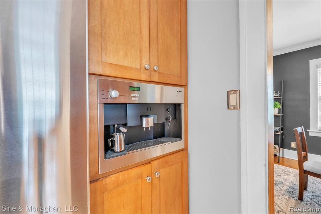 424 W Hudson Avenue, Royal Oak, MI 48067 — Photo 21