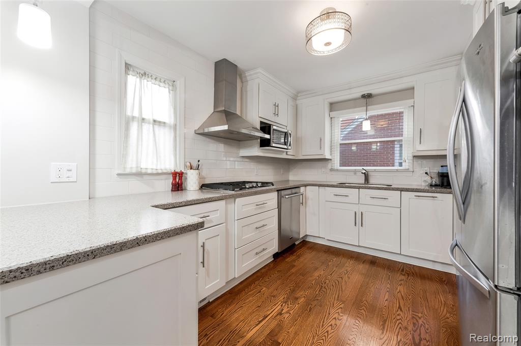 10054 Lincoln Drive, Huntington Woods, MI — Photo 19