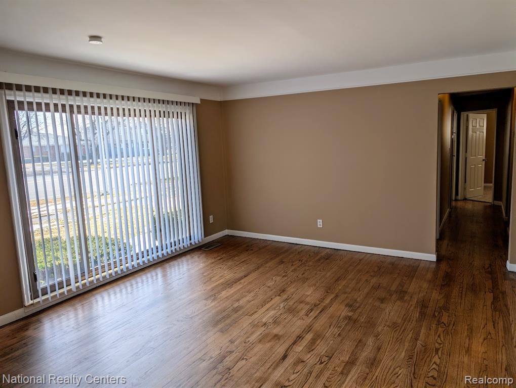 8849 Merriman Road, Livonia, MI 48150 — Photo 3