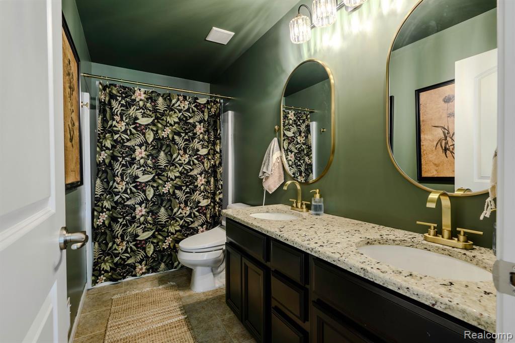 551 HUDSON Circle, South Lyon, MI 48178 — Photo 23