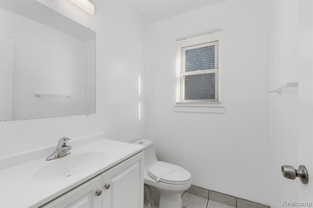 41421 AYRSHIRE Drive, Canton, MI 48188 — Photo 11