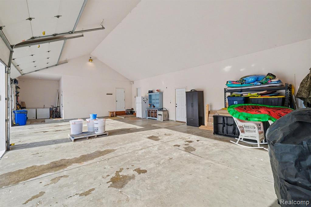 8399 Potter Road, Flushing, MI, 48433