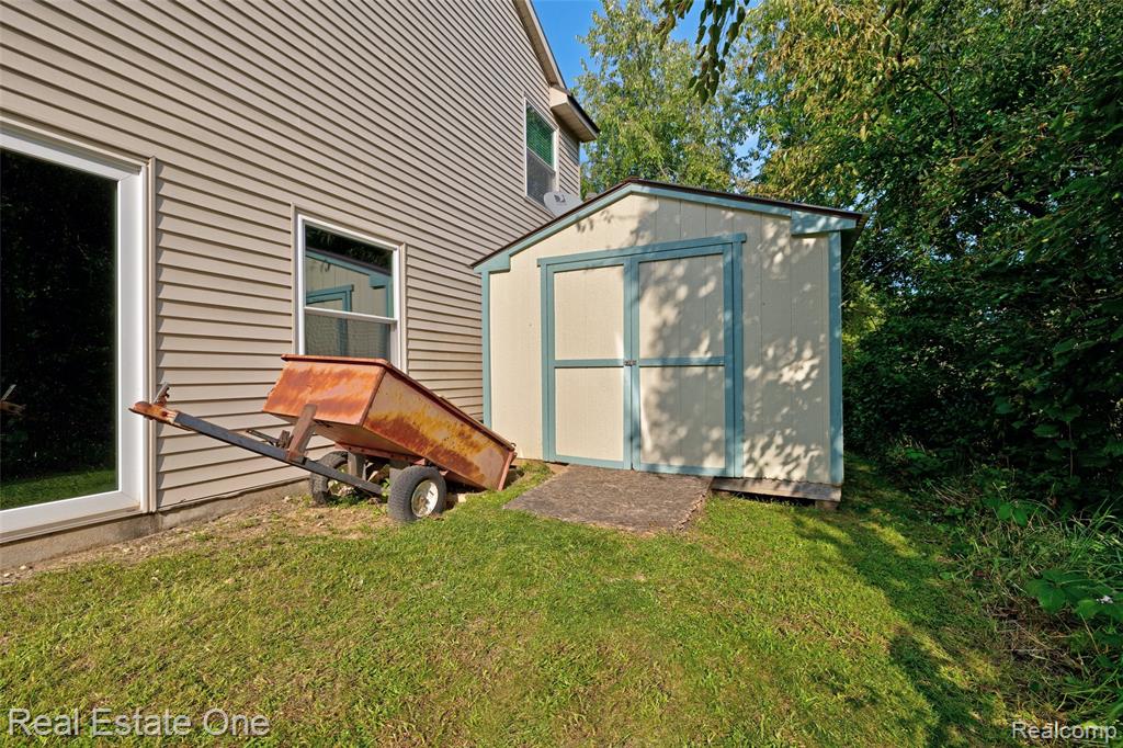 5327 Edgar Road, Clarkston, MI — Photo 68