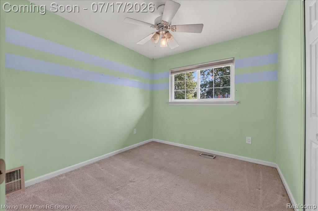 648 S Dowling Street, Westland, MI 48186 — Photo 20