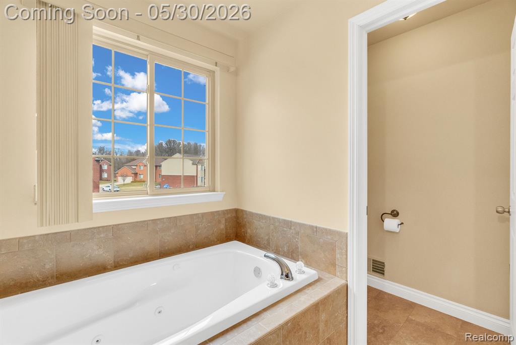 4122 Hawks Nest Road, Utica, MI 48317 — Photo 43