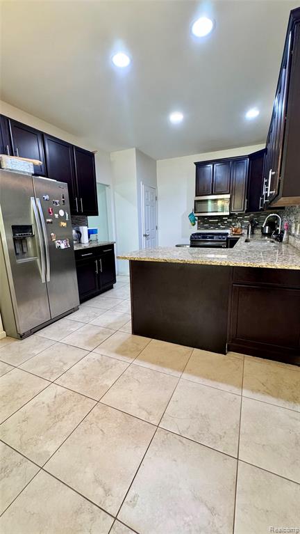 41582 Mitchell Road, Novi, MI — Photo 11