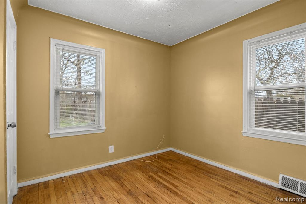 6223 FAUST Avenue, Detroit, MI 48228 — Photo 19
