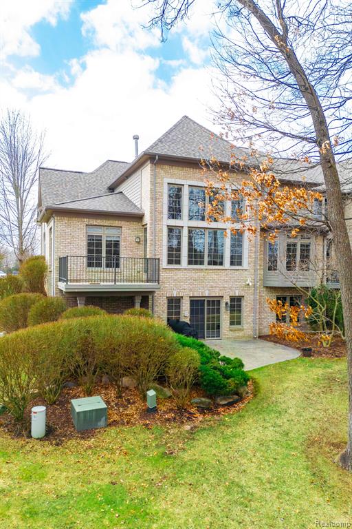 6458 ENCLAVE Drive, Clarkston, MI 48348 — Photo 63