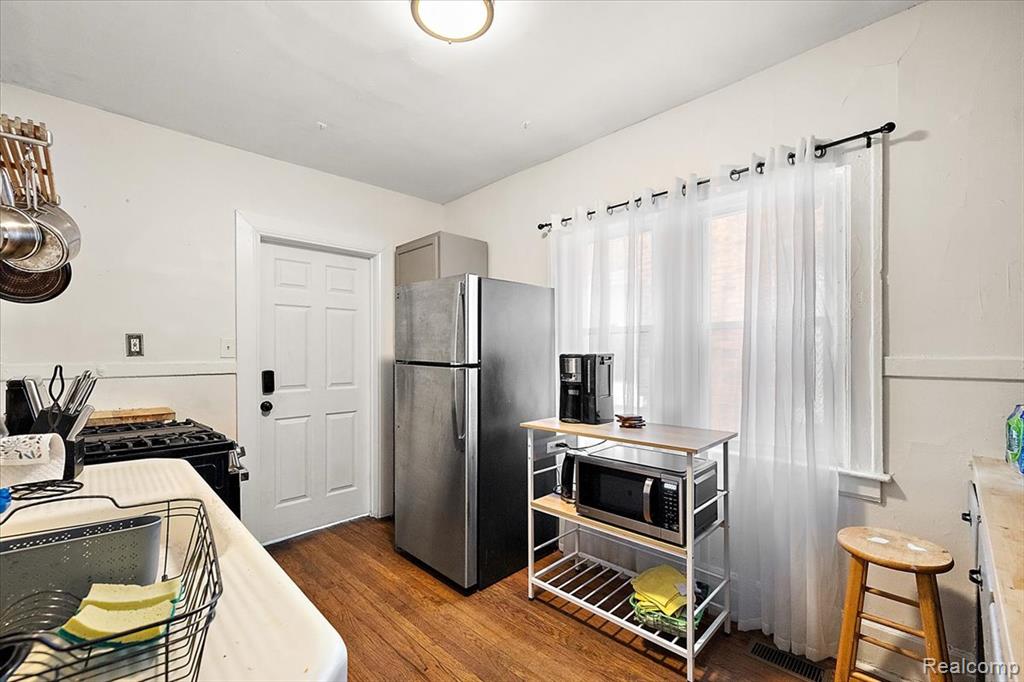 2256 W Philadelphia Street, Detroit, MI 48206 — Photo 41