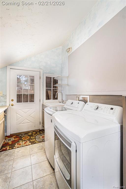 825 S Leroy Street, Fenton, MI 48430 — Photo 21