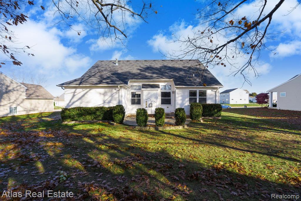 4400 Pebble Creek Boulevard, Burton, MI 48439 — Photo 6