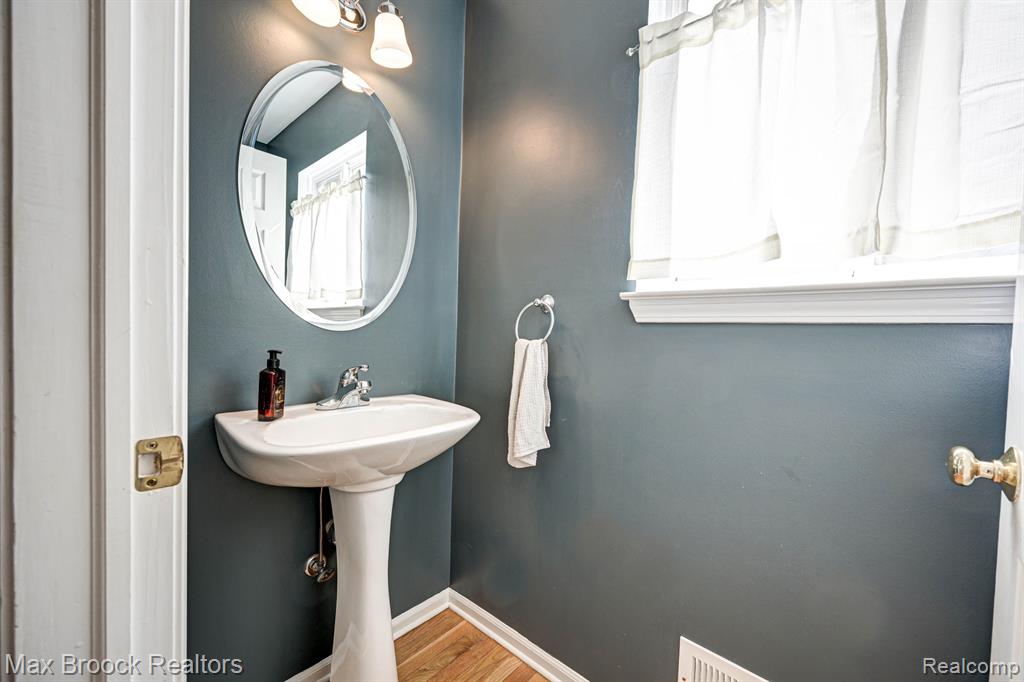 7273 BELLE MEADE Street, Ypsilanti, MI 48197 — Photo 21