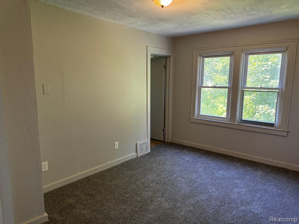 6787 RUTHERFORD Street, Detroit, MI 48228 — Photo 17