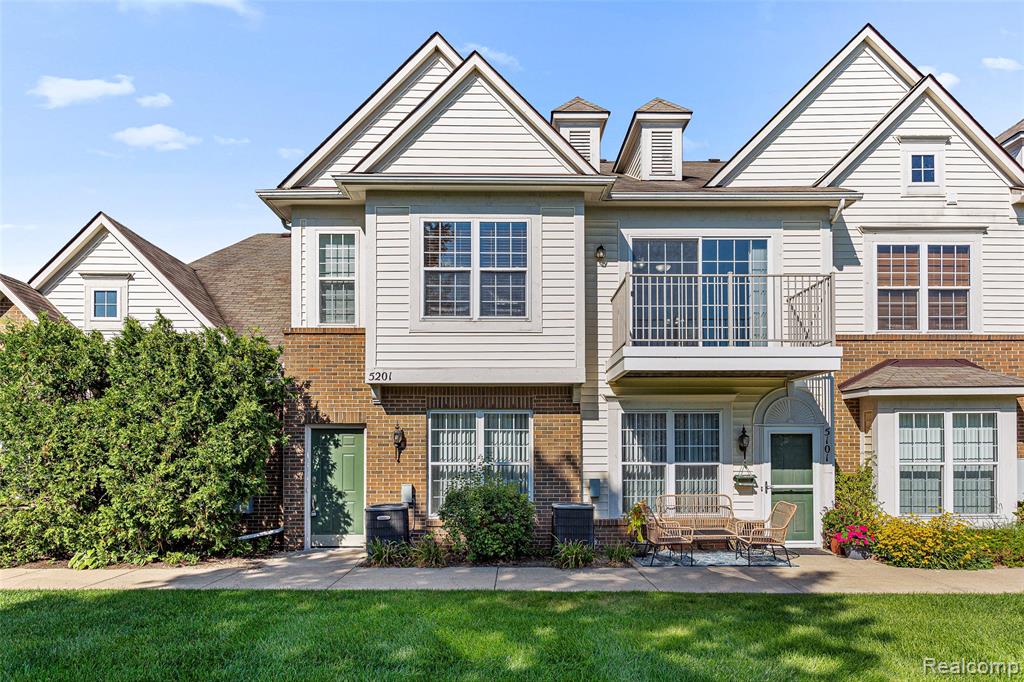 5201 Widgeon Lane, Walled Lake, MI 48390 — Photo 4