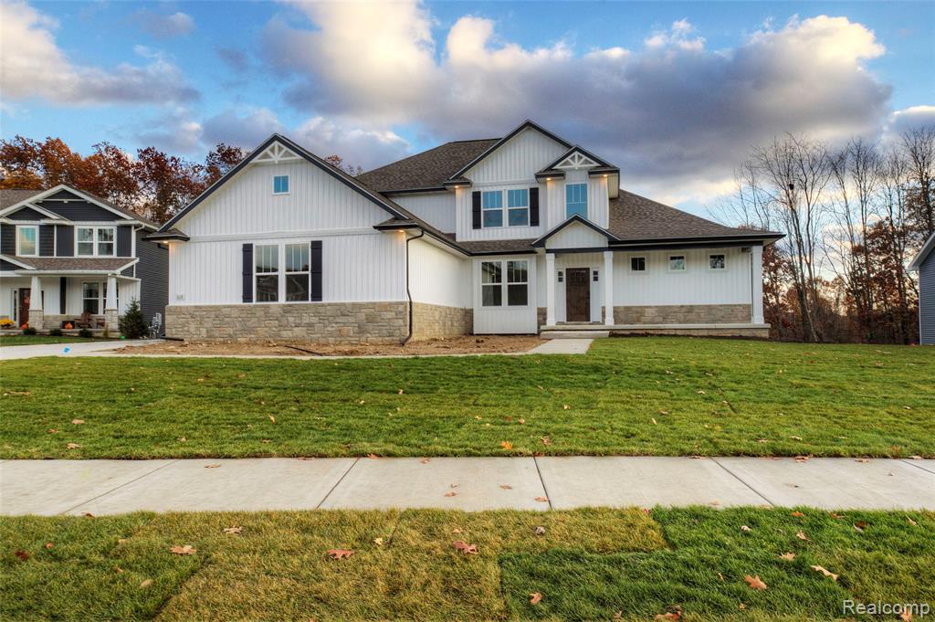 56688 Portsmouth Drive, Utica, MI, 48316