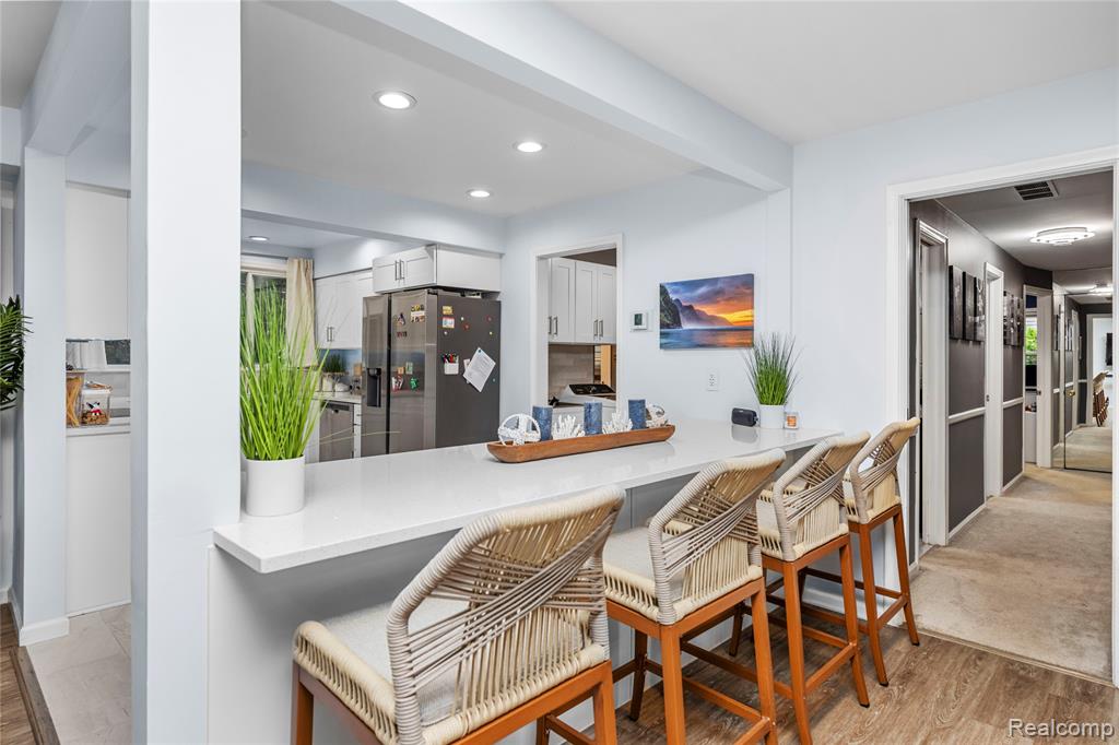 6085 Worlington Road, Bloomfield Hills, MI 48301 — Photo 16