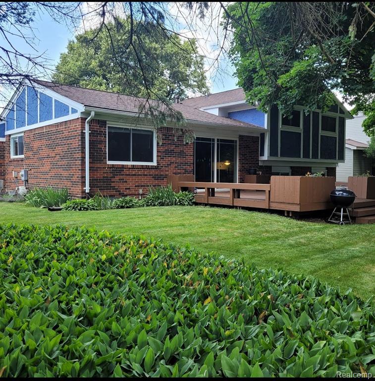 5518 FOX CHASE Lane, Clarkston, MI — Photo 3