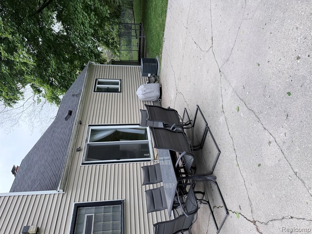 701 Algonquin Avenue, Flint, MI 48507 — Photo 37
