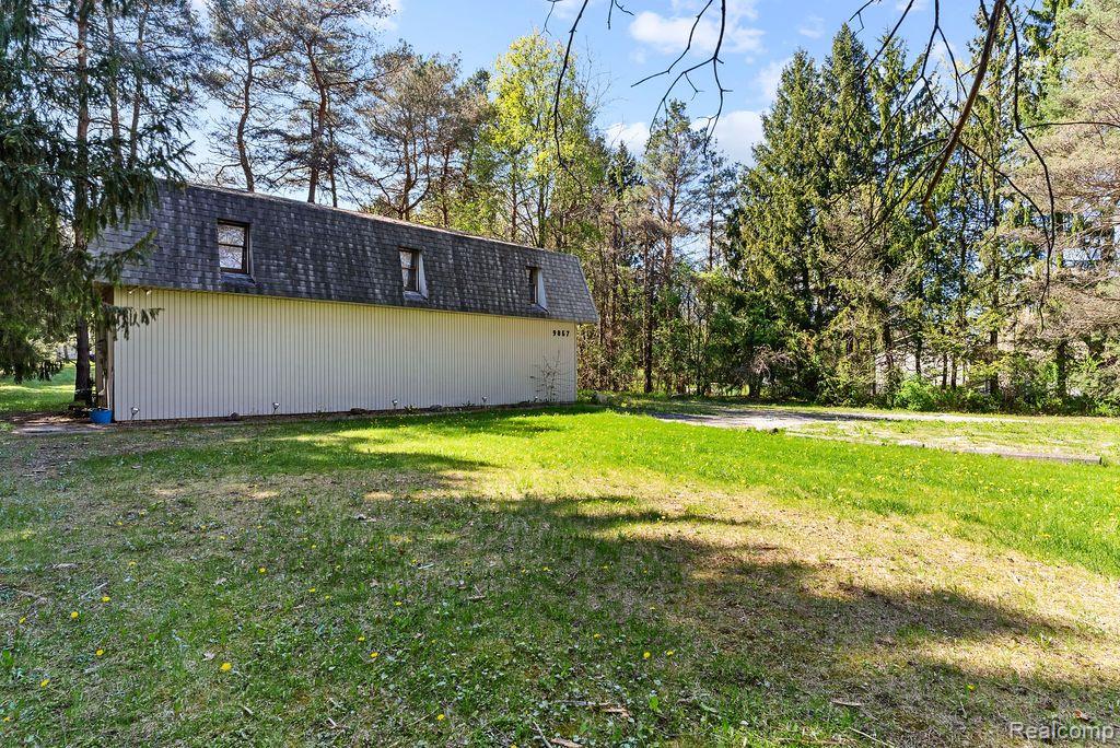 9855 ORTONVILLE Road, Clarkston, MI 48348 — Photo 68