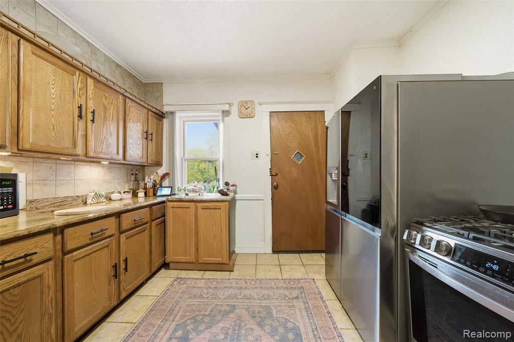991 E Euclid Street, Detroit, MI 48211 — Photo 24
