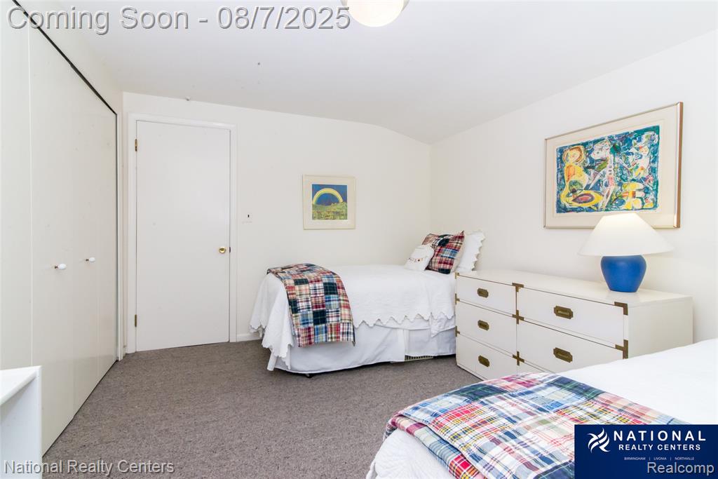 4933 Malibu Drive, Bloomfield Hills, MI 48302 — Photo 43